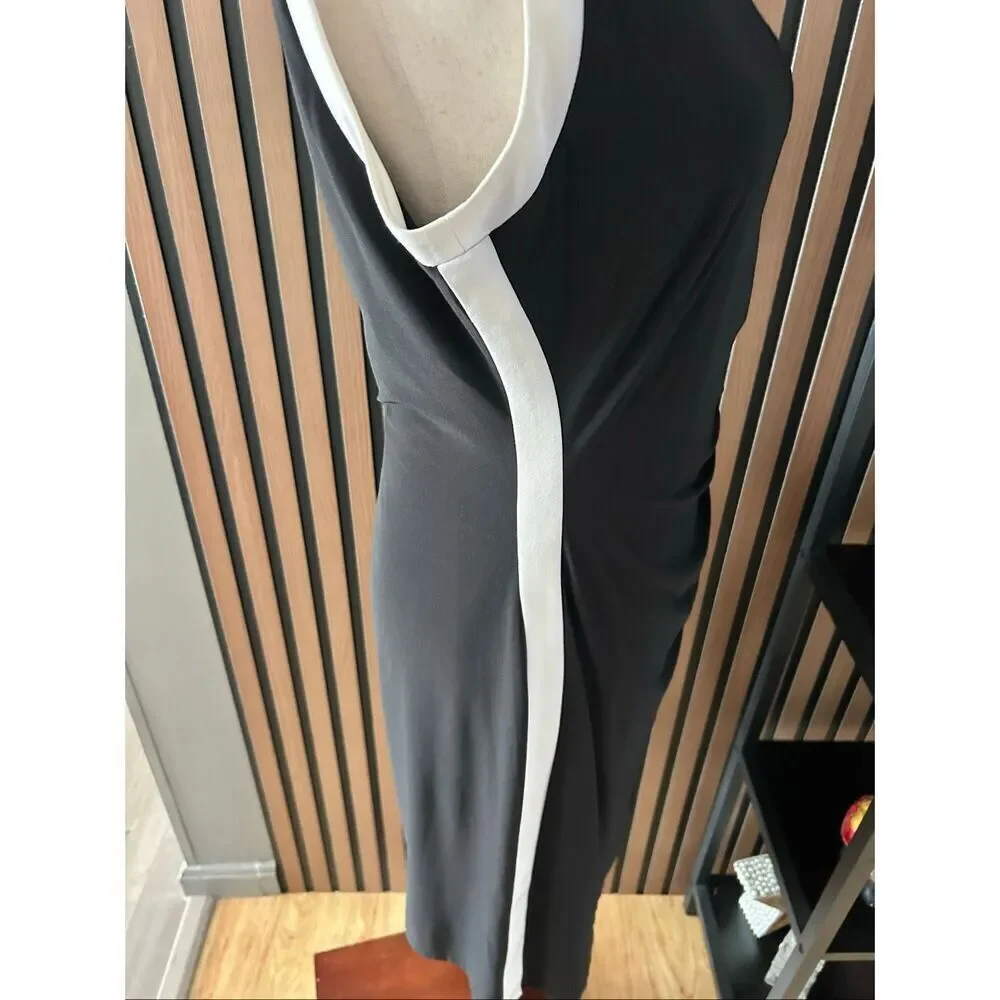 Ralph Lauren Black and white short dress sleeveless with the white trim size 10
